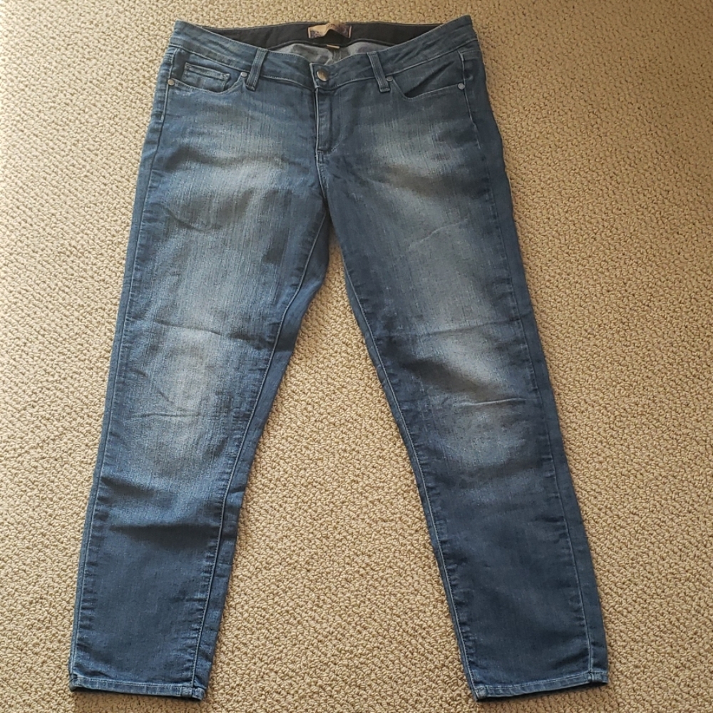 Paige Denim Roxie Capri 26in